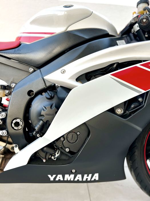 Yamaha R6 - Top -