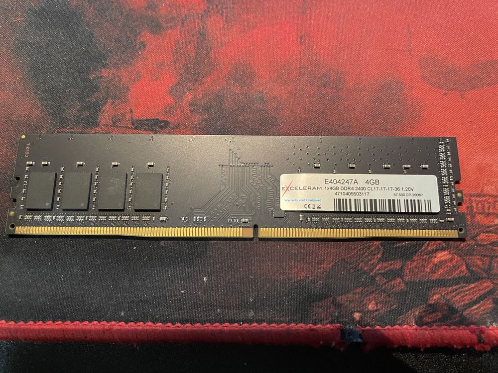 Оперативна памʼять DDR4 4Gb