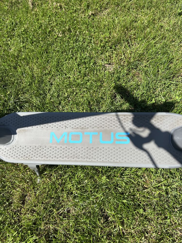 Hulajnoga elektryczna motus scooty 10 lite 2022