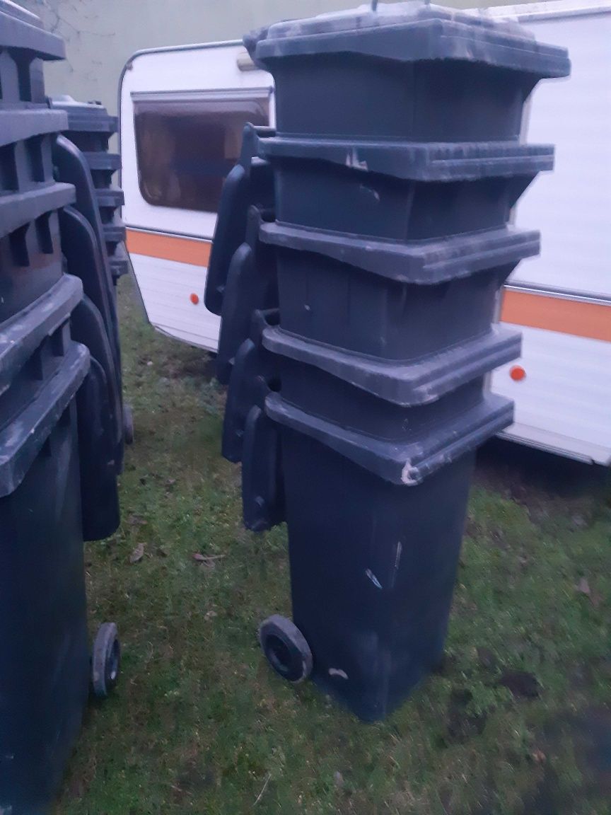Kubły na odpady zmieszane i segregowane, kubeł kosze pojemniki