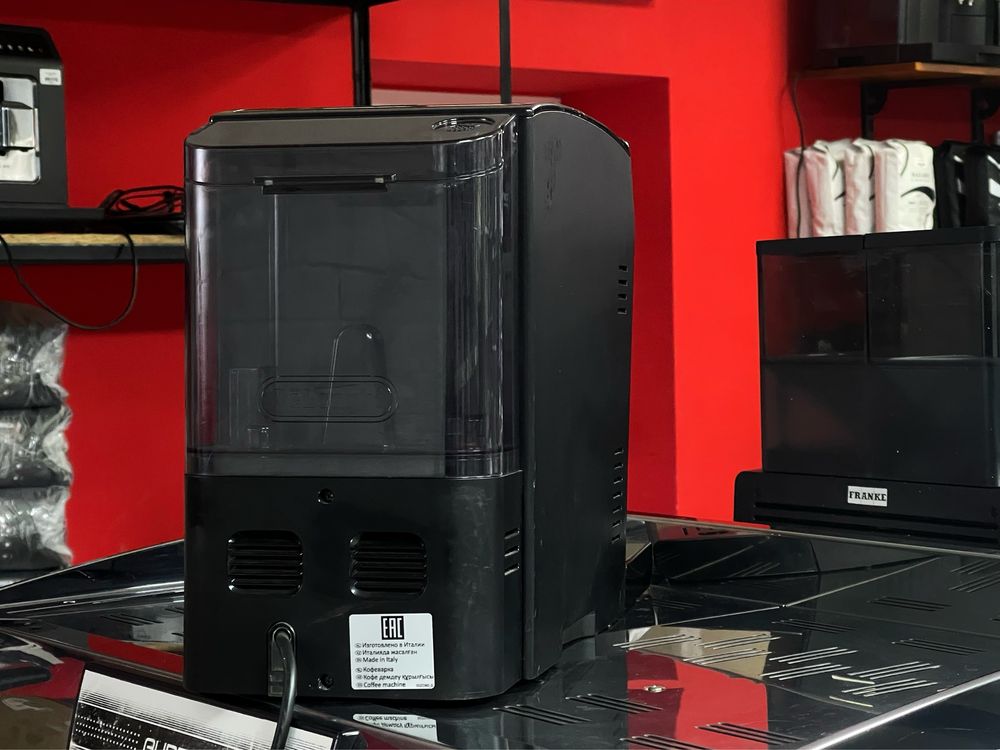 Акція!!! Кавомашина Delonghi autentica