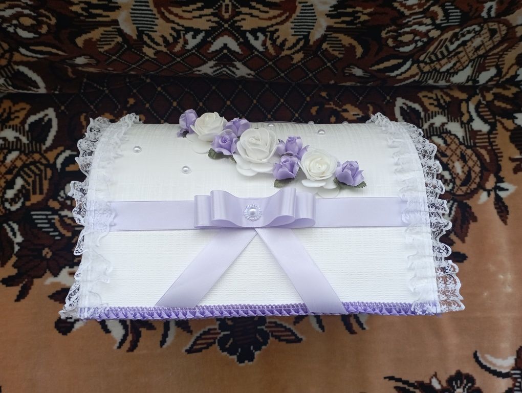 Весільна коробка, ящик, корзина, казна для збору вітальних конвертів