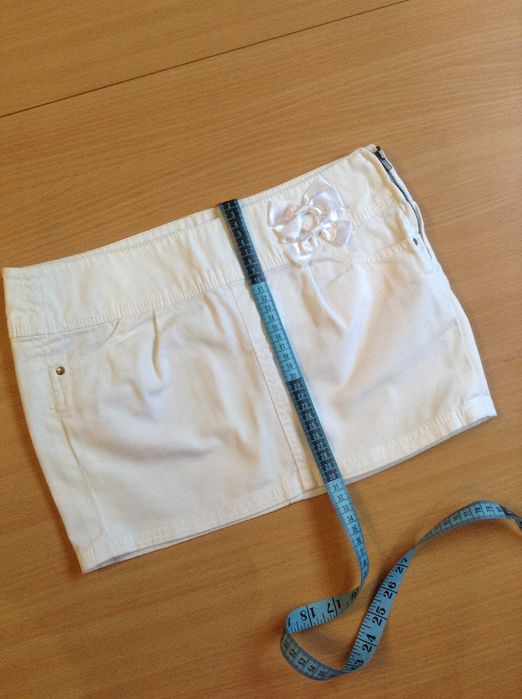 Белая котоновая юбка .