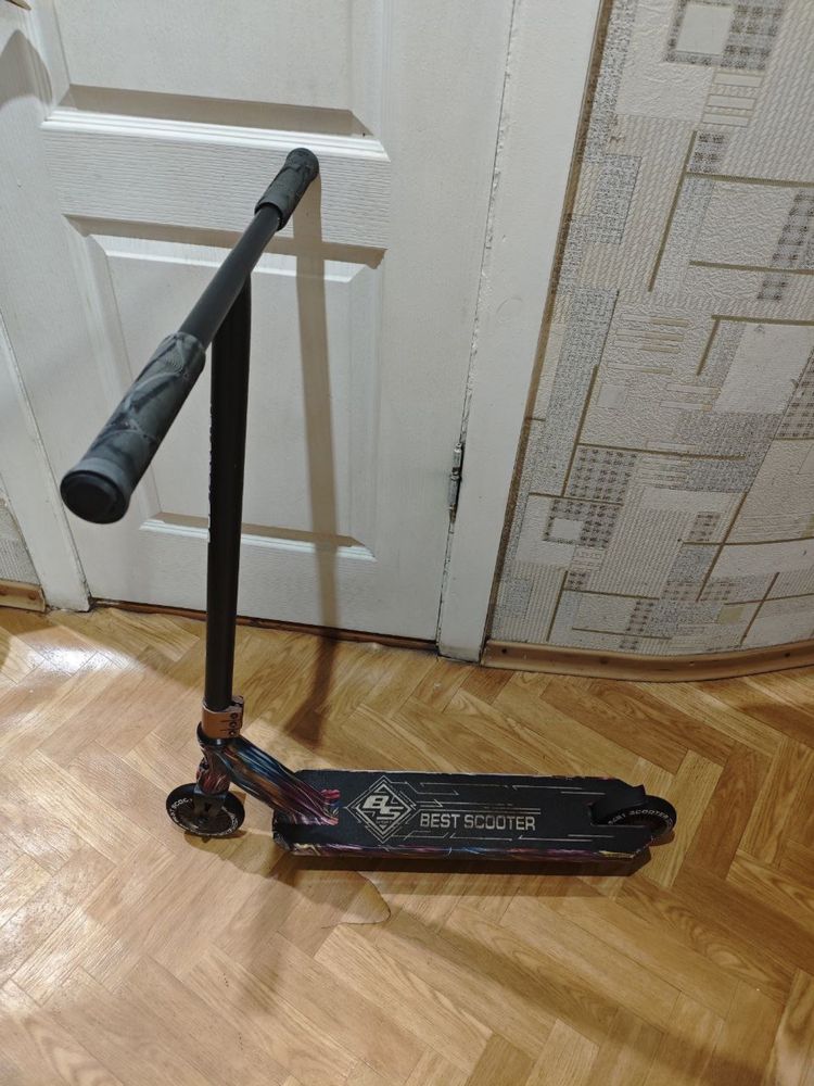 Продам самокат трюковой