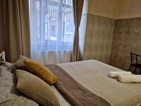 1к люкс метро Печерська подобово Центр Коновальця Військовий шпиталь