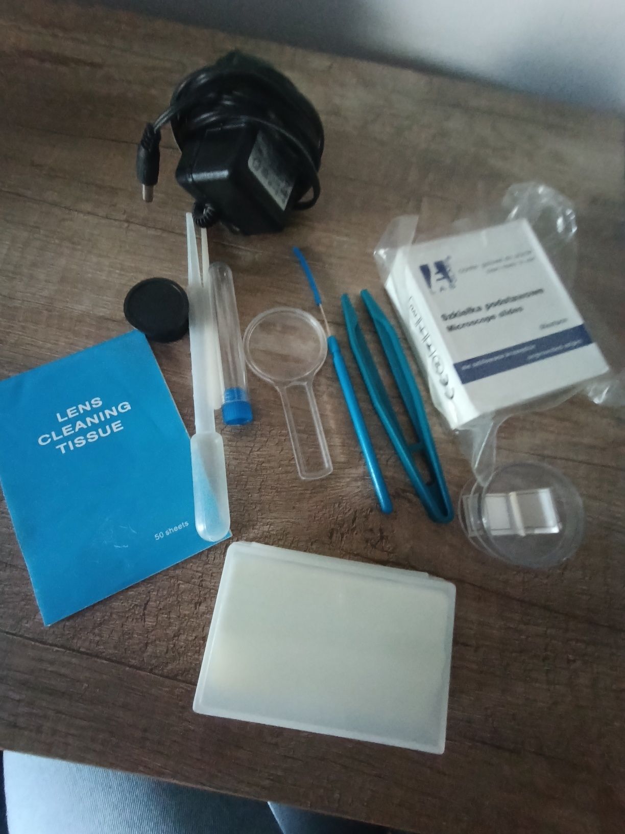 Mikroskop Delta Biolight 200 + dodatki - zestaw
