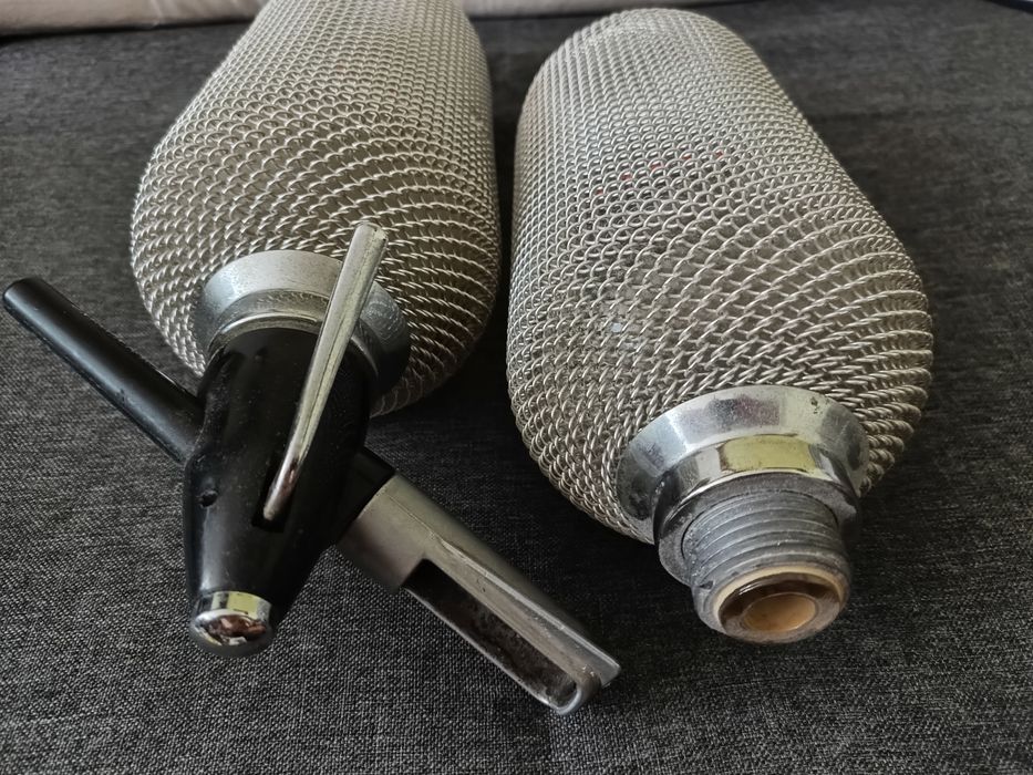 Syfony PRL szklane w siatce drucianej