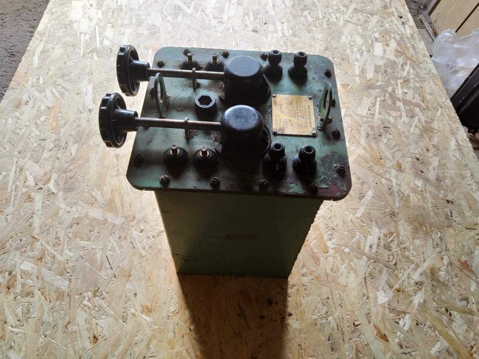 Автотрансформатор АОМН-40-220-75-У4