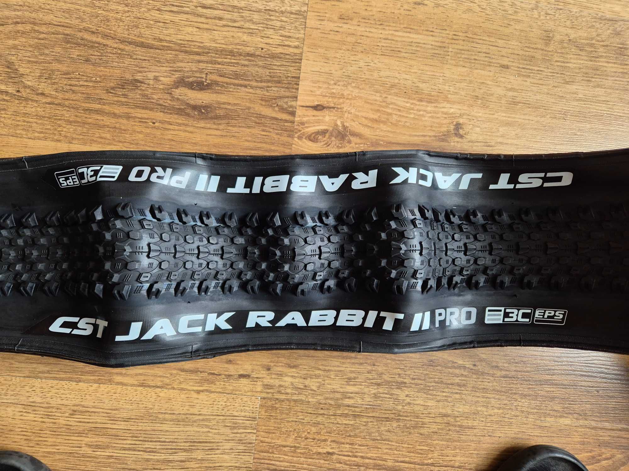 29x2.35/C1747N
JACK RABBIT II
3X170TPI