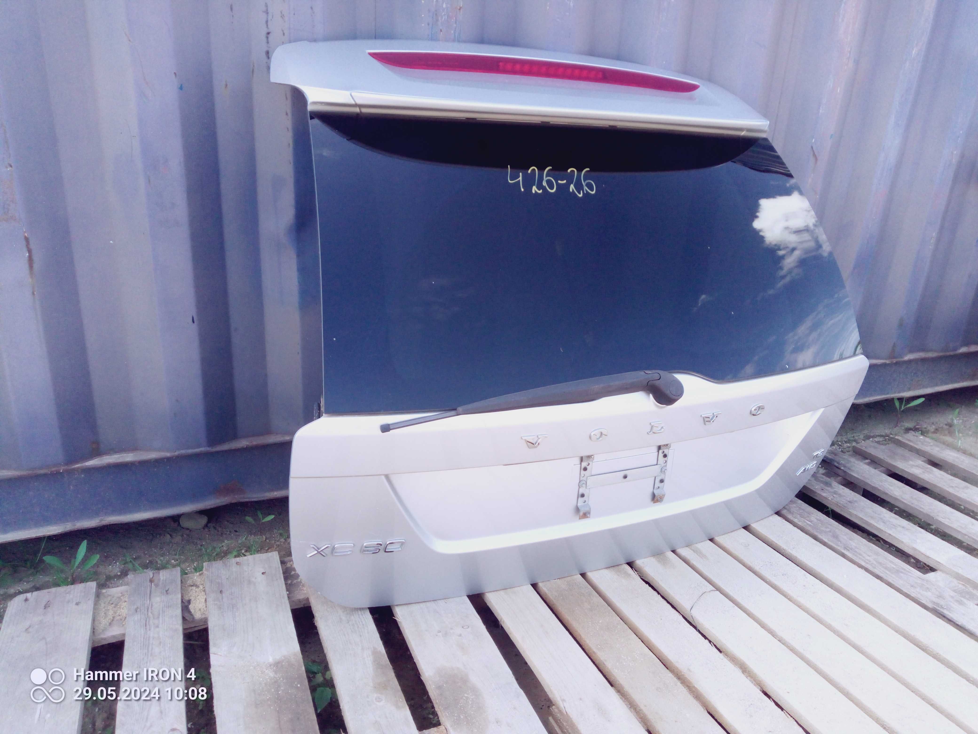 Klapa tylna volvo xc60 srebrna w kolor 426-26 manualna 09-16r