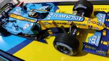 Minichamps 1/18 Renault F1 Team R26, F. Alonso campeão do mundo 2006