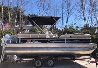 Barco Pontão / Pontoon Boat