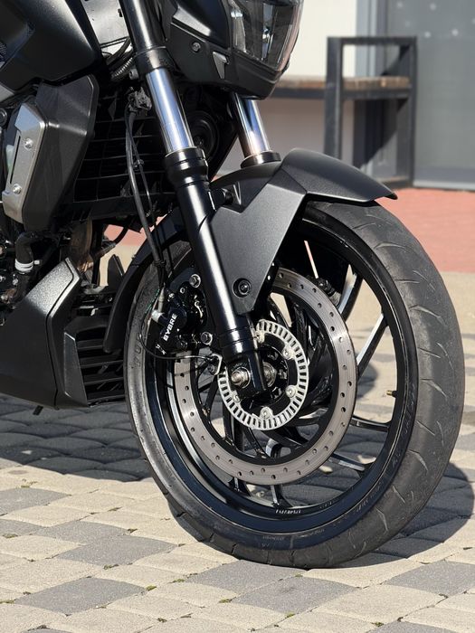 Bajaj Dominar 400 (баджадж домінар 400)