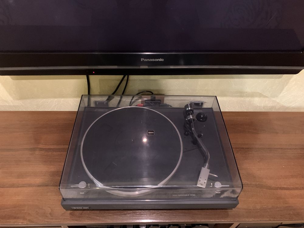 Програвач вінілових платівок CEC (Visionik) HI-FI Turntable