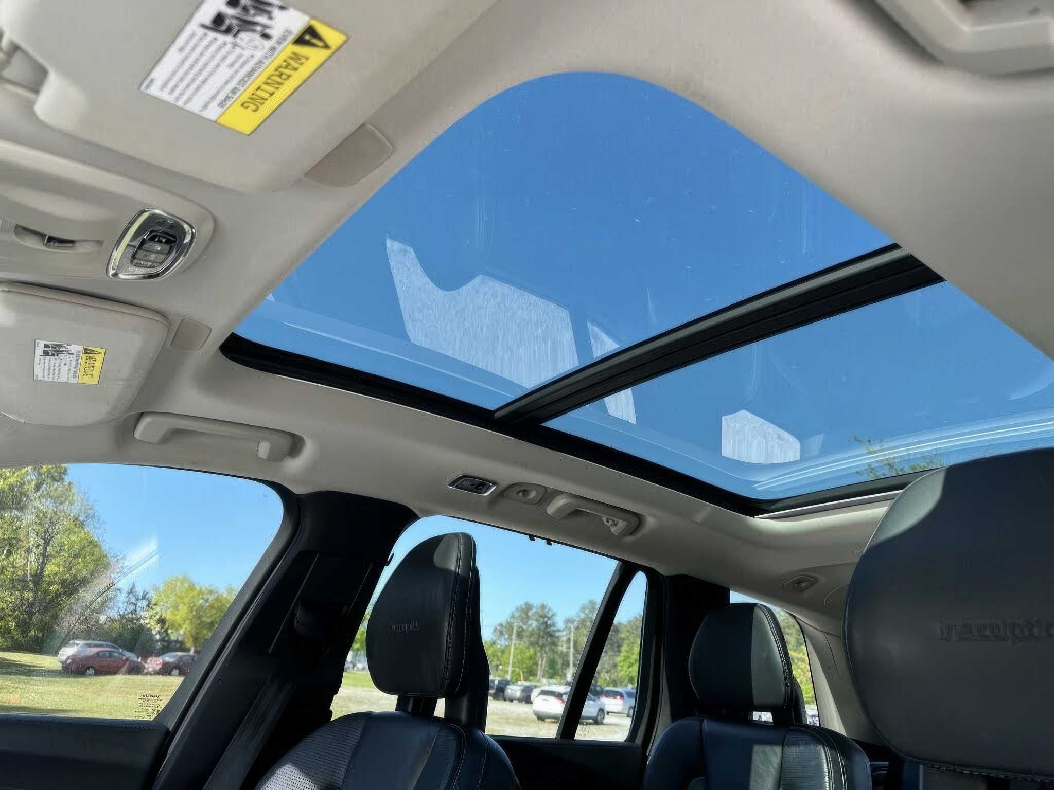 2020 Volvo XC90 T6 Inscription 6-Passenger