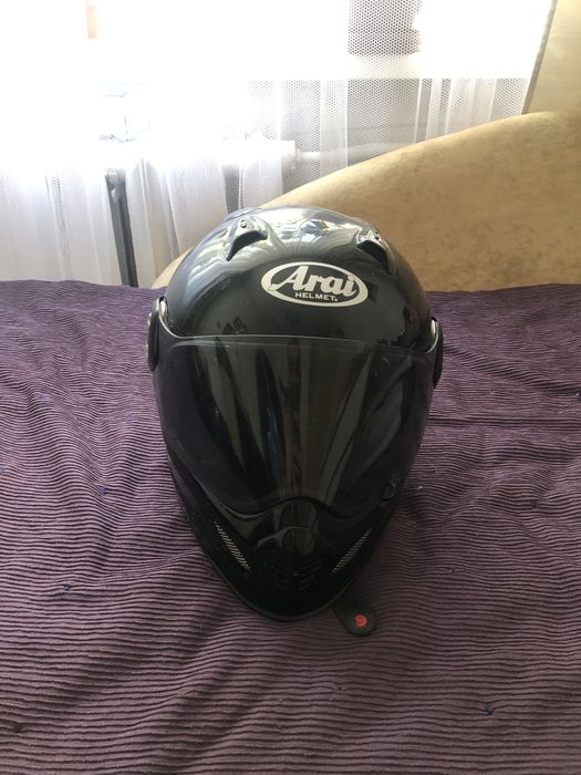 Продам шлем Arai