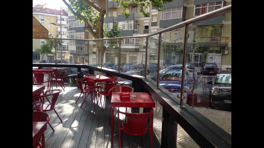 Vendo Restaurante pastelaria 70 lugares vende se