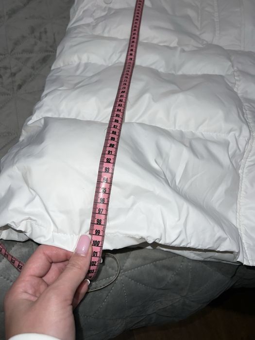 Курточка нова S-L