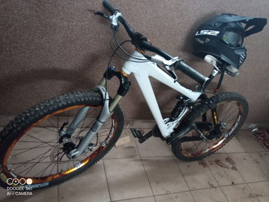 Rower wyczynowy Custom typu Freeride Full