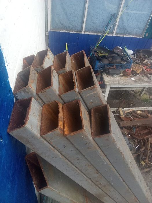 Продам профільну трубу 400 грн за одну трубу