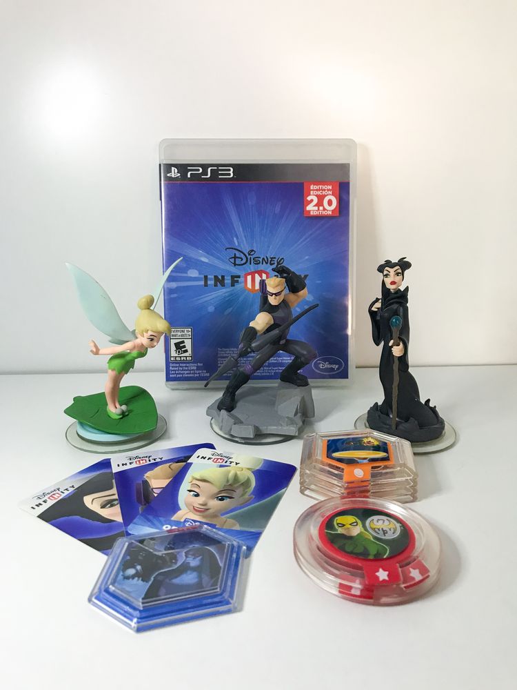 Disney Infinity 2.0 - PS3 (3 bonecos & Power Discs)