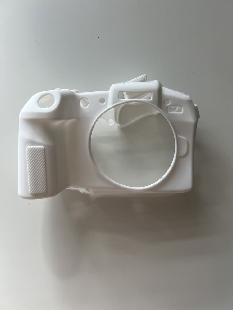 Nowy biały silikonowy etui do kamery Canon RP.