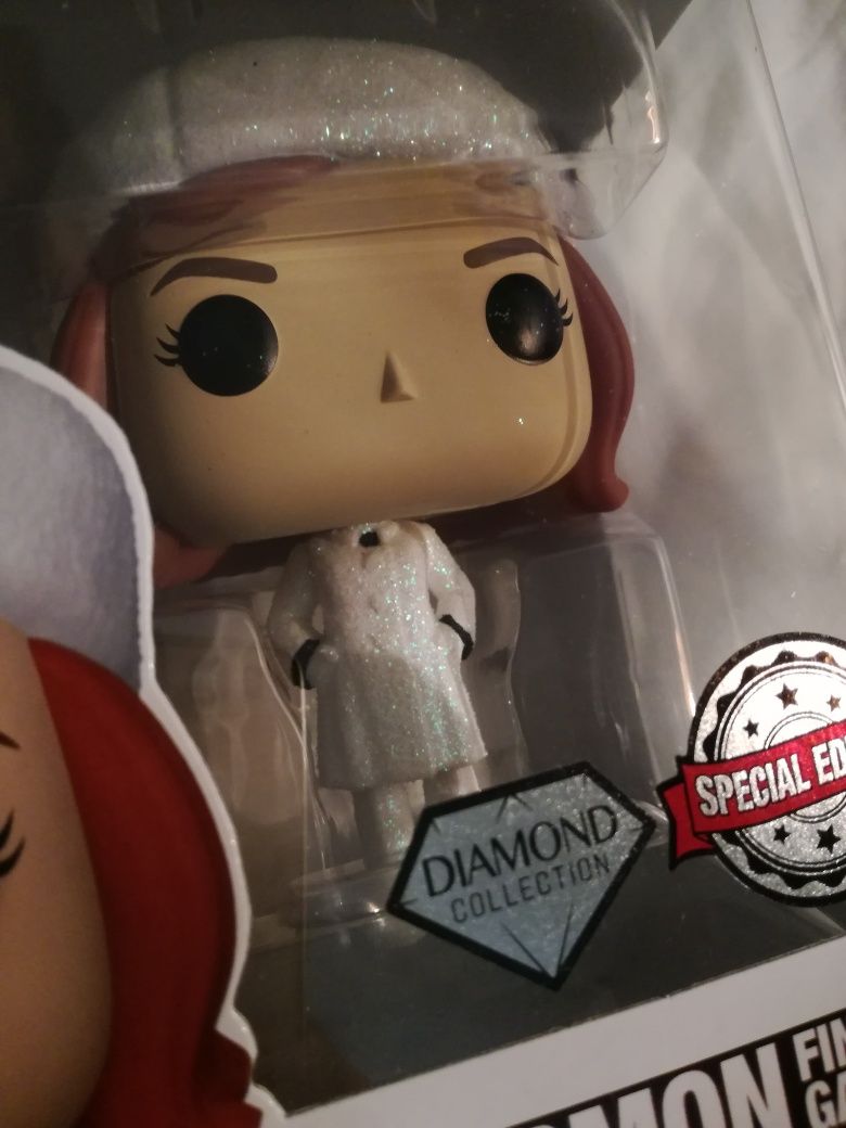 Funko pop Beth Harmon 1123 diamond collection