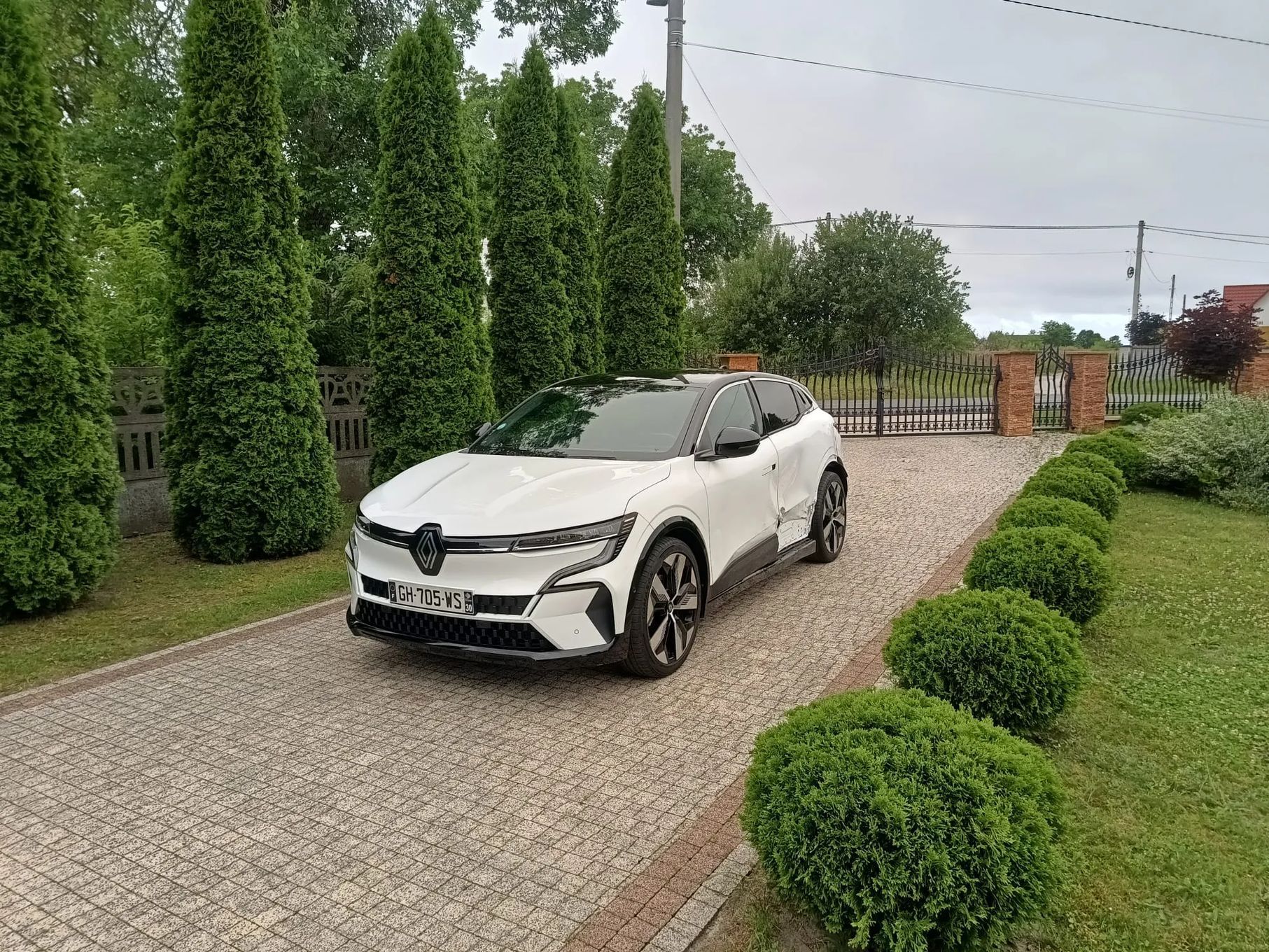Renault Megane 2022 elektryk 220KM najmocniejszy