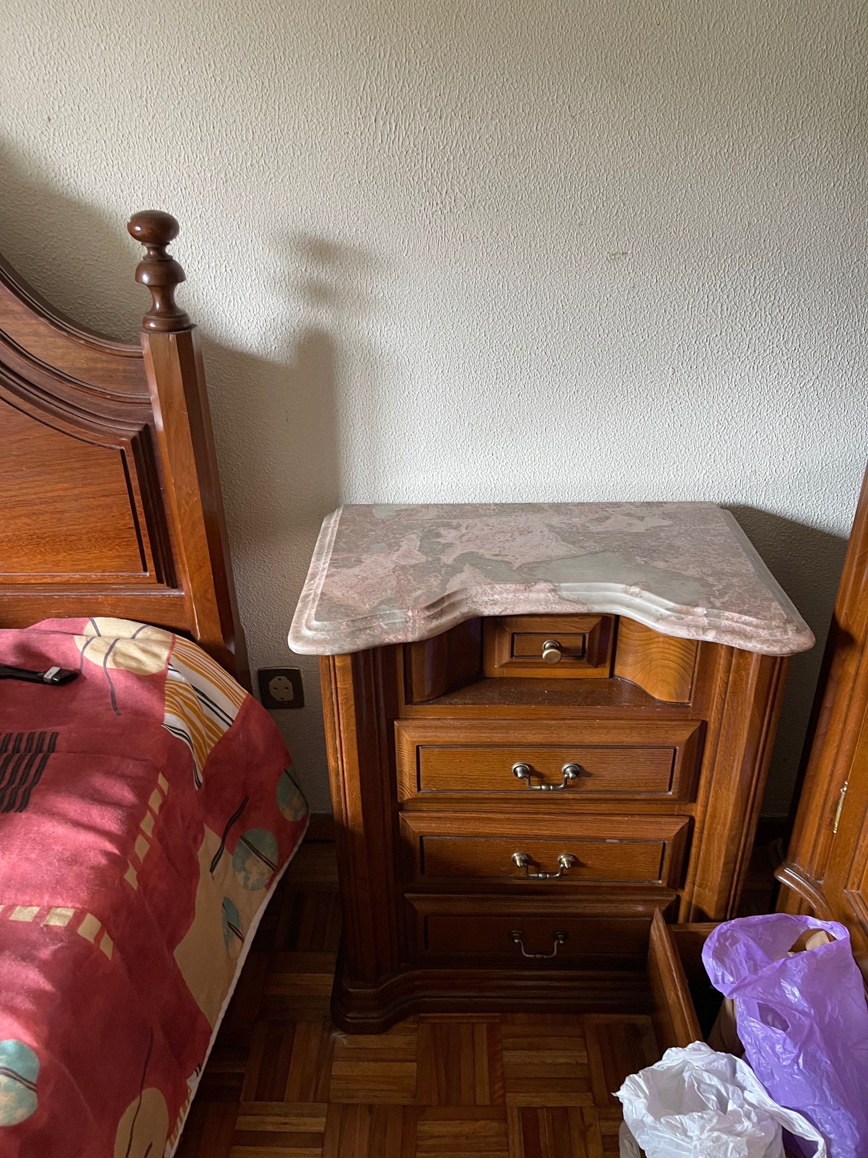 Vendo mobília de quarto completa
