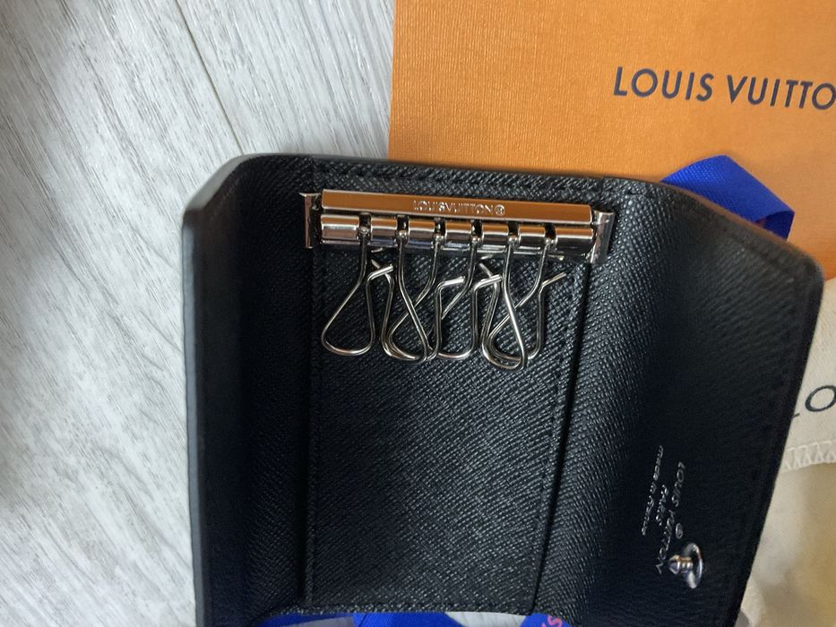 Ключница  Louis Vuitton
