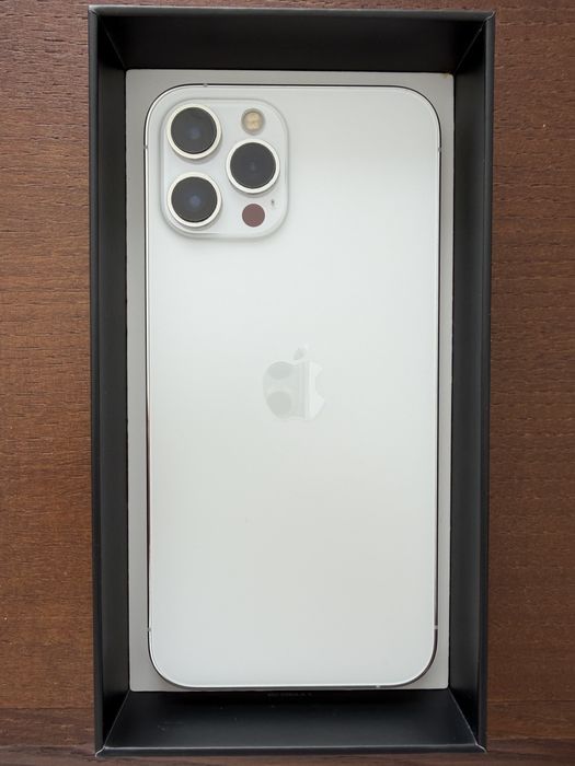 iPhone 12 Pro Max 128 GB = Impecável