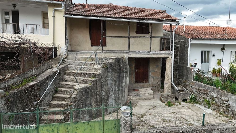 Moradia t3 Mondrões