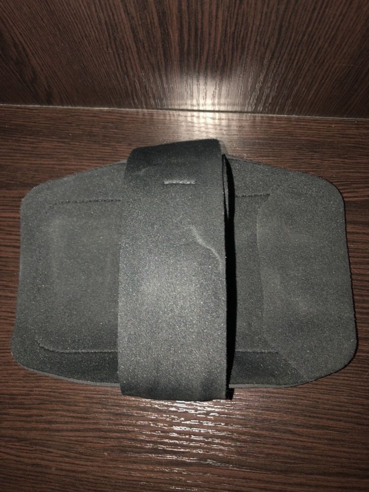 Чехол на руку Universal Belkin Armband (F8M953bt)