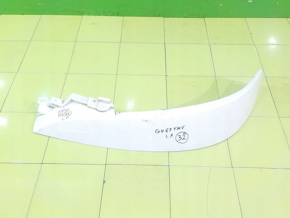 NISSAN NV200 1.5 DCI 17r VAN listwa pod lampe lewa przod