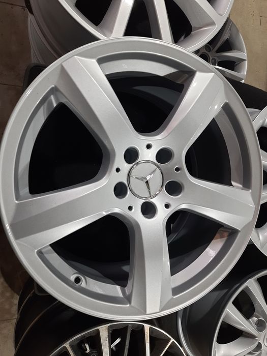 Диски оригинальные R18 Mercedes-Benz разноширокие