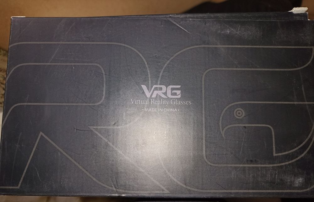 VRG Pro очки виртуальной реальности для смартфона + пульт ( белый)
