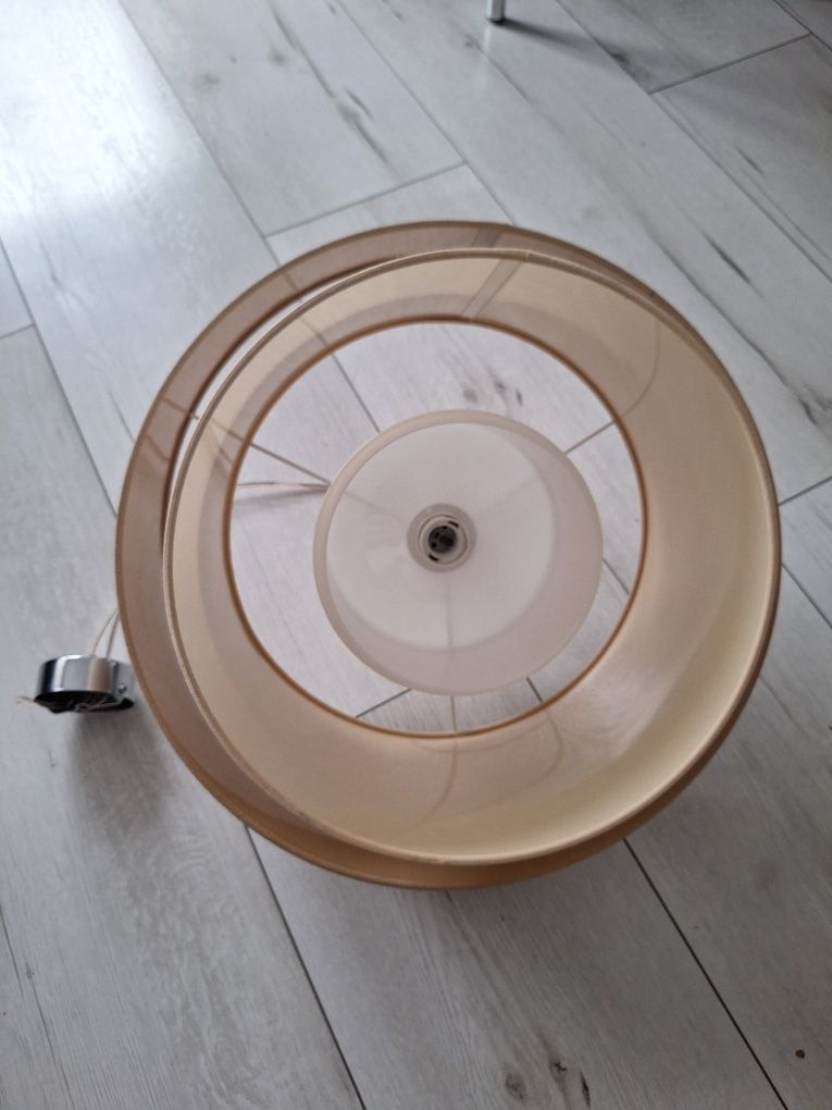 Lampy wiszące beż