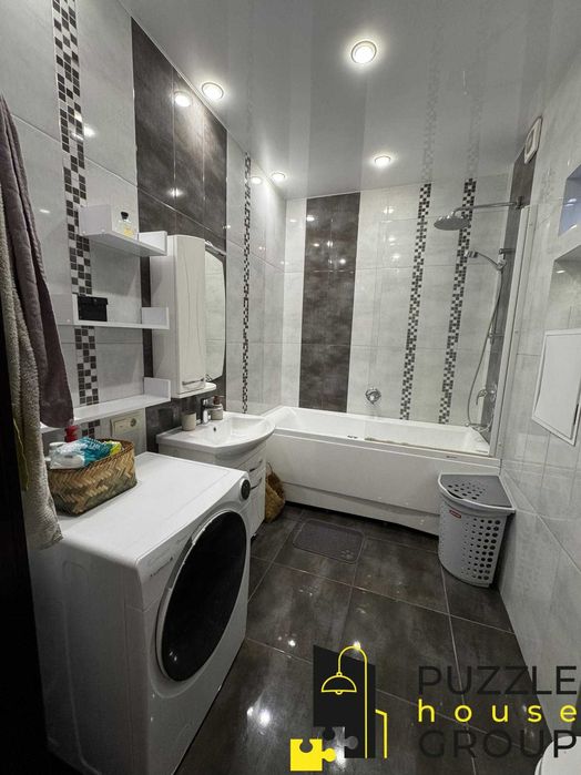 Продаж 1к квартири в центрі Києва - бул. Лесі Українки, 7А