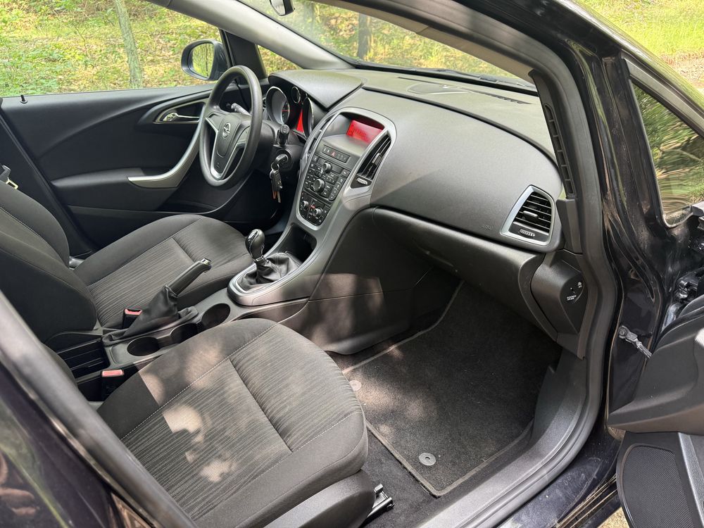 Opel Astra J 1.4 turbo 140km Euro 6 2015r hatchback czujniki klima