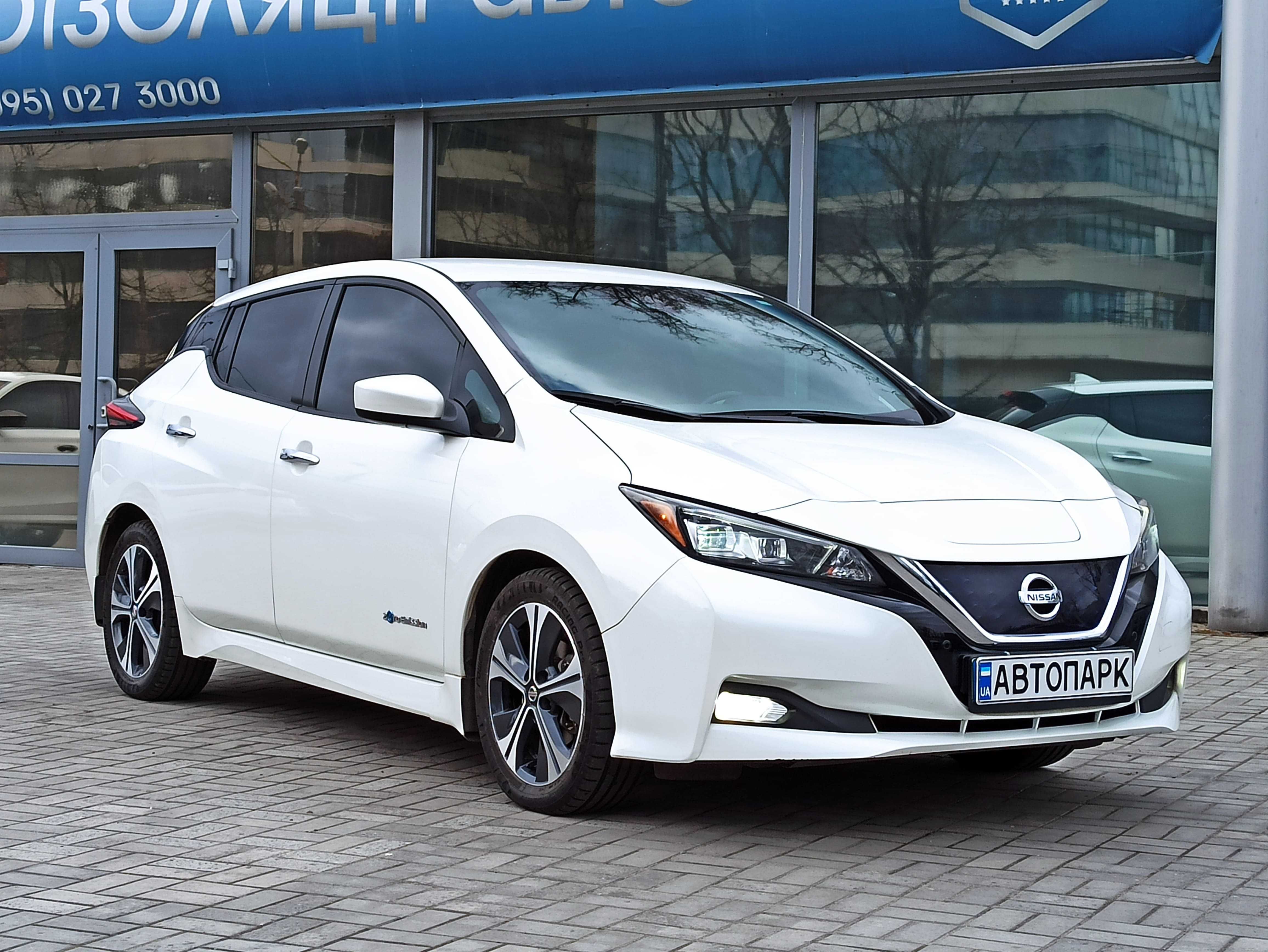 Nissan Leaf SV 2018 року