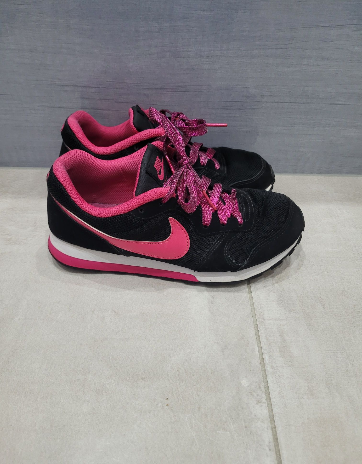 Adidasy oryginalne NIKE R.36