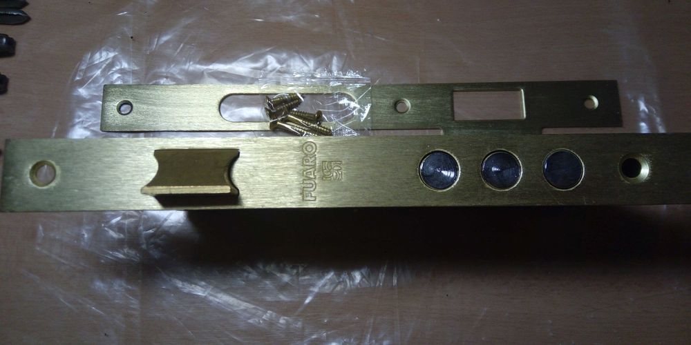 Замок врезной FUARO 900 3MR