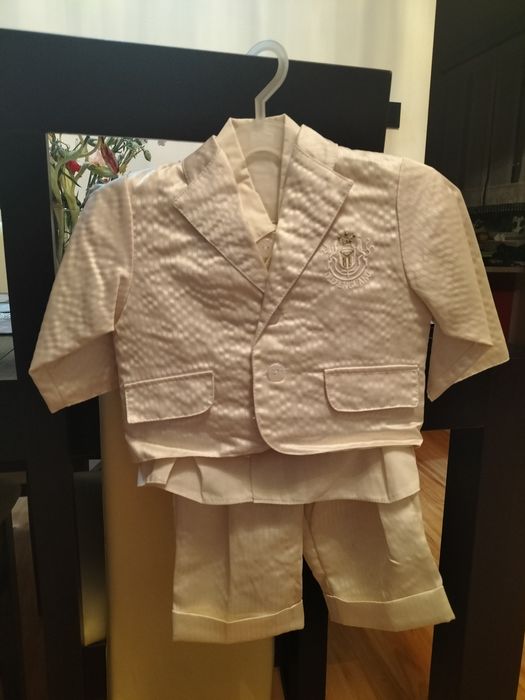 ubranko do chrztu w kolorze ecru dla chłopca rozm 62