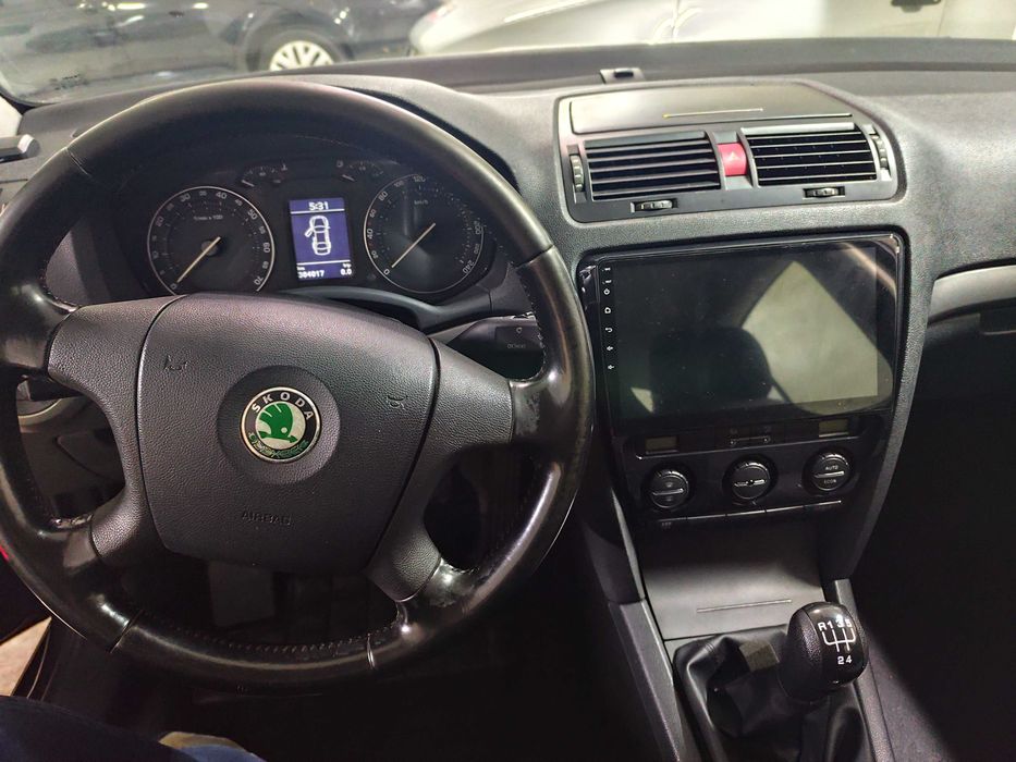 Skoda Octavia 1.6 GPL - Nacional - Aceito Retoma - Revisão Feita