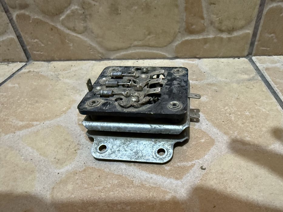 Prostownik napięcia diody prostownicze MZ ETZ 125, 150, 251 wysyłka