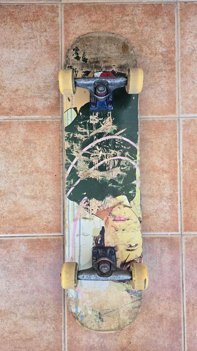 Skate usado, marca desconhecida
