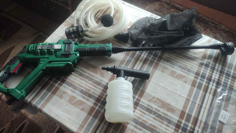 Акумуляторна міні-мойка parkside