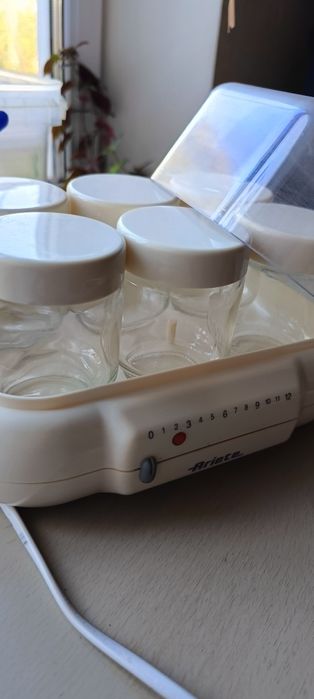 Йогуртниця ariete для приготування йогуртів вдома