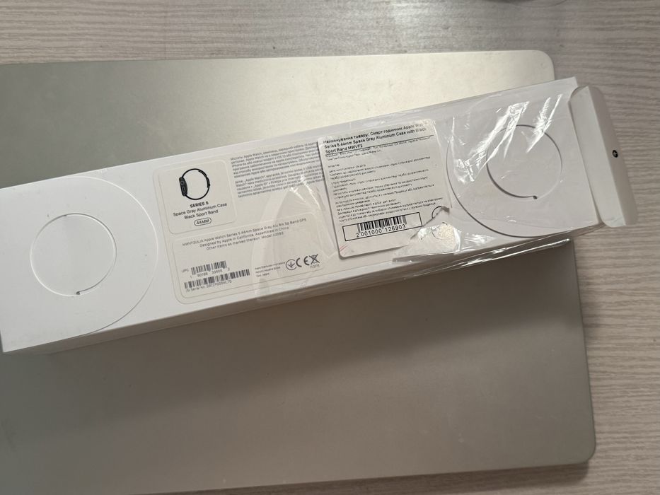 Apple Watch series 5 44mm space gray