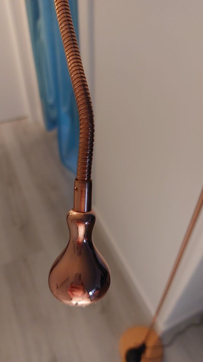 Lampka ikea podłogowa